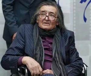 آواز هنرمندانه؛ دیگه باید بگیم مرحوم، رضا رویگری چشاشو بست شروع کرد خوندن تن صدا خداس