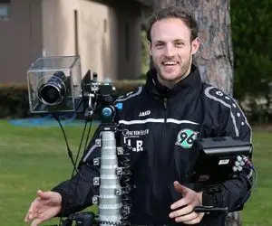 ازدواج در ورزشگاه؛ اقدام متفاوت زوج هانوفری