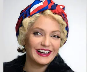 فیگور لب ساحلی مهناز افشار