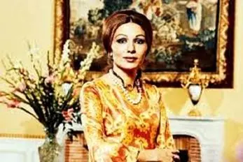 سفر به ایام قدیم ندیم؛ دست درازی فرح دیبا ازخود راضی به شاه مخلوع