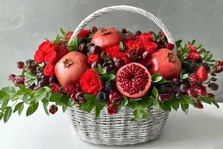 ایده های خلاقانه؛ تزئین دیس میوه برای یلدا