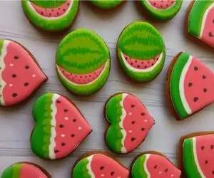 طرز تهیه شکلاتای گوگولی با رنگ و بوی یلدا/ مهمونات از طعم و ذوق این شکلاتا پس میافتن