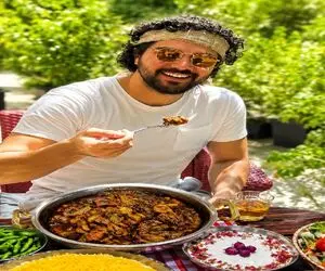 آموزش آشپزی؛ طرز تهیه خورشت کرفسی که سینا مهراد براش تمرین تئاتر کنکل میکنه