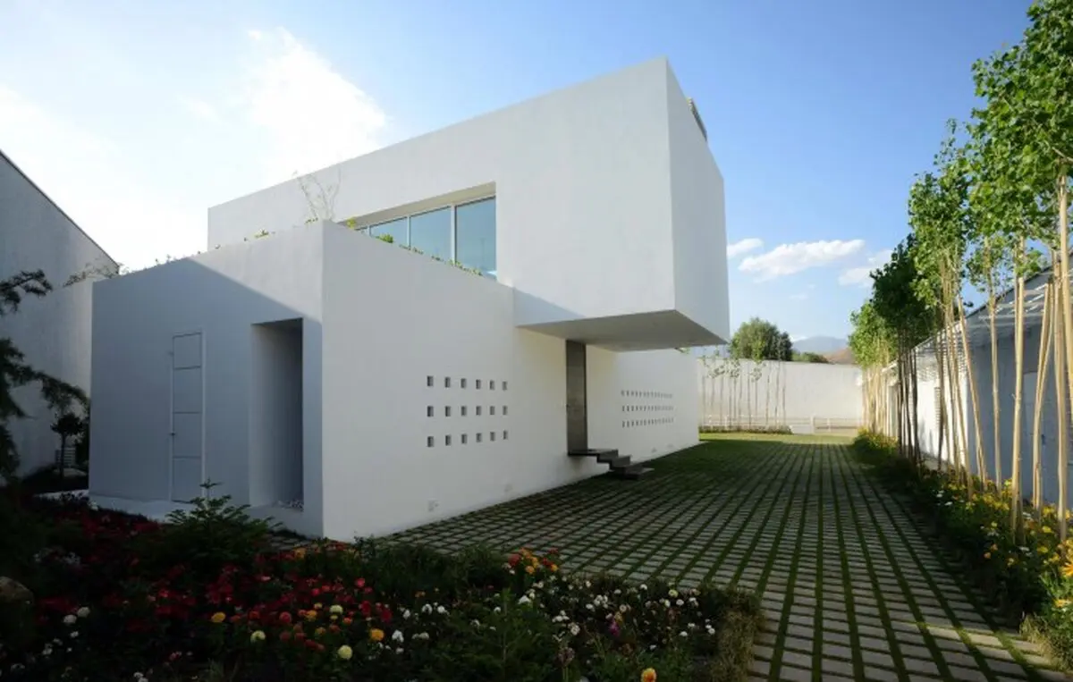 خانه ای به یاد رستم 