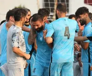 (عکس) مهدی قائدی در اردوی استقلال!