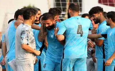 (عکس) مهدی قائدی در اردوی استقلال!