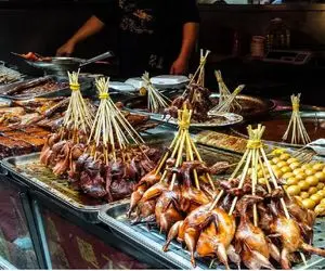 کارخانه حیوانات؛ کبوترو با آمپول عضله‌ای میکنن بعد مسابقه سر میبرن واس بریونی