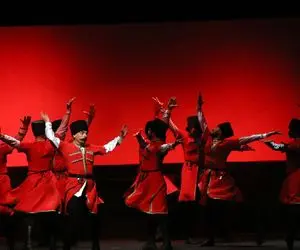 سکانس شاد/رقص گروه حرفه ای کوراوقلو ها آذربایجانی فوق العاده دیدنی شده