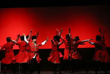 سکانس شاد/رقص گروه حرفه ای کوراوقلو ها آذربایجانی فوق العاده دیدنی شده