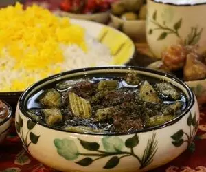 طرز تهیه یک "خورشت کرفس" عالی؛ ترفندهای لعاب دار شدن آن