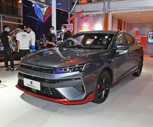 رونمایی از J7 خودرو جدید کرمان موتور؛ قیمت چند؟