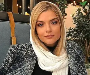 وطن فروشی خانم بازیگر رو شد؛ خوشگذرانی دنیا مدنی در ارمنستان! +فیلم