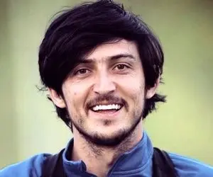 ملاقات جذاب سردار آزمون با سه دختر والیبالیست