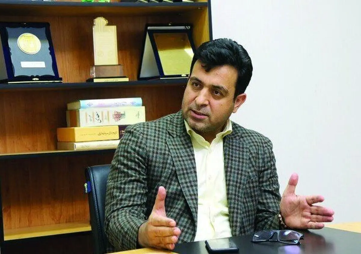 احمد اشتیاقی کارشناس بورس