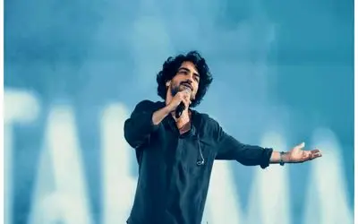 آواز احساسی/ عرفان طهماسبی اینبار با آهنگ خواننده قدیمی غوغا کرده/همراهی مردم شگفت انگیزه