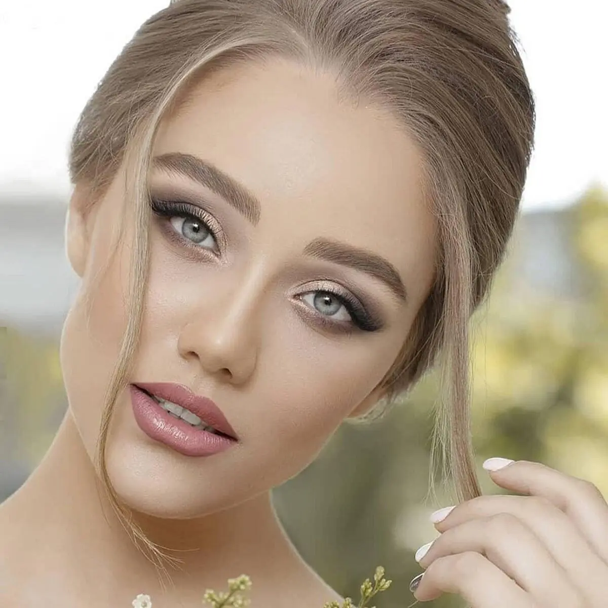 آرایش پوست سفید