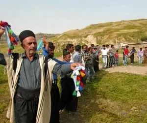 آواز محلی؛ ملک مسعود چه ناله کنان سوز سینه پیران مظلوم میخونه از بار غمش مو سفید میشه