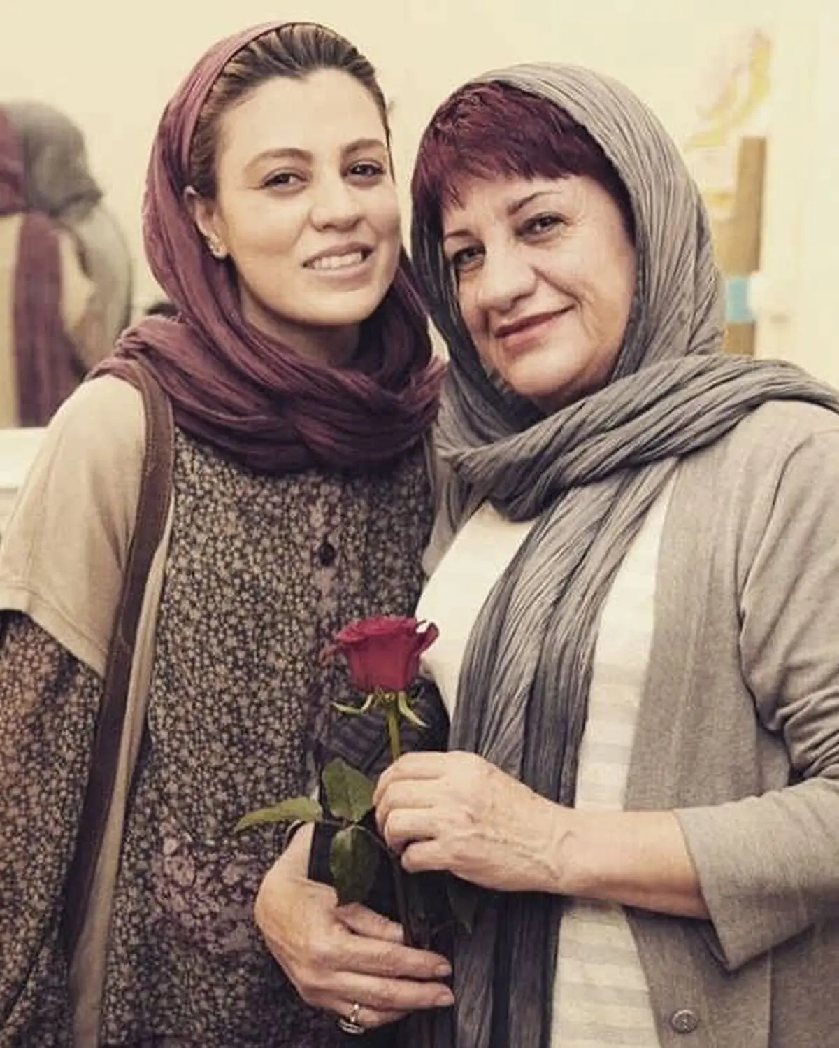 عکس-شیدا-خلیق-و-مادرش-ناهید-مسلمی32