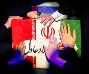 تصاویر مراسم وداع با شهیده زهرا حداد عادل با حضور خانواده در مدرسه فرهنگ