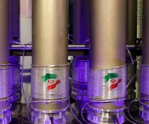 تکذیب توقف غنی‌سازی اورانیوم؛ برنامه هسته‌ای ایران ادامه دارد