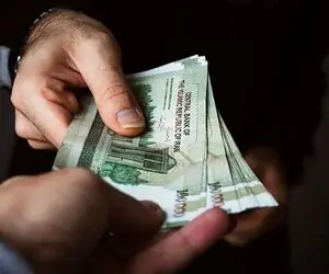 چراغ سبز مجلس به افزایش ۵۰ درصدی حقوق کارگران و کارمندان