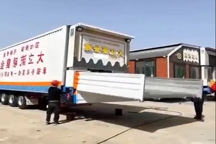 معماری خلاقانه؛ تالار سیار ساختن هرجا عروسیه پارک میکنن مردم میرن توش مهمونی میگیرن