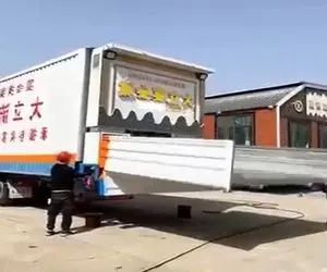 معماری خلاقانه؛ تالار سیار ساختن هرجا عروسیه پارک میکنن مردم میرن توش مهمونی میگیرن