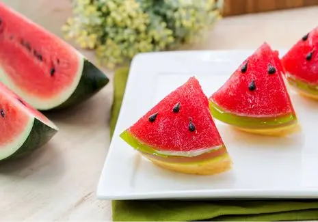 آموزش آشپزی؛ ژله هندوانه ای مخصوص شب یلدا 