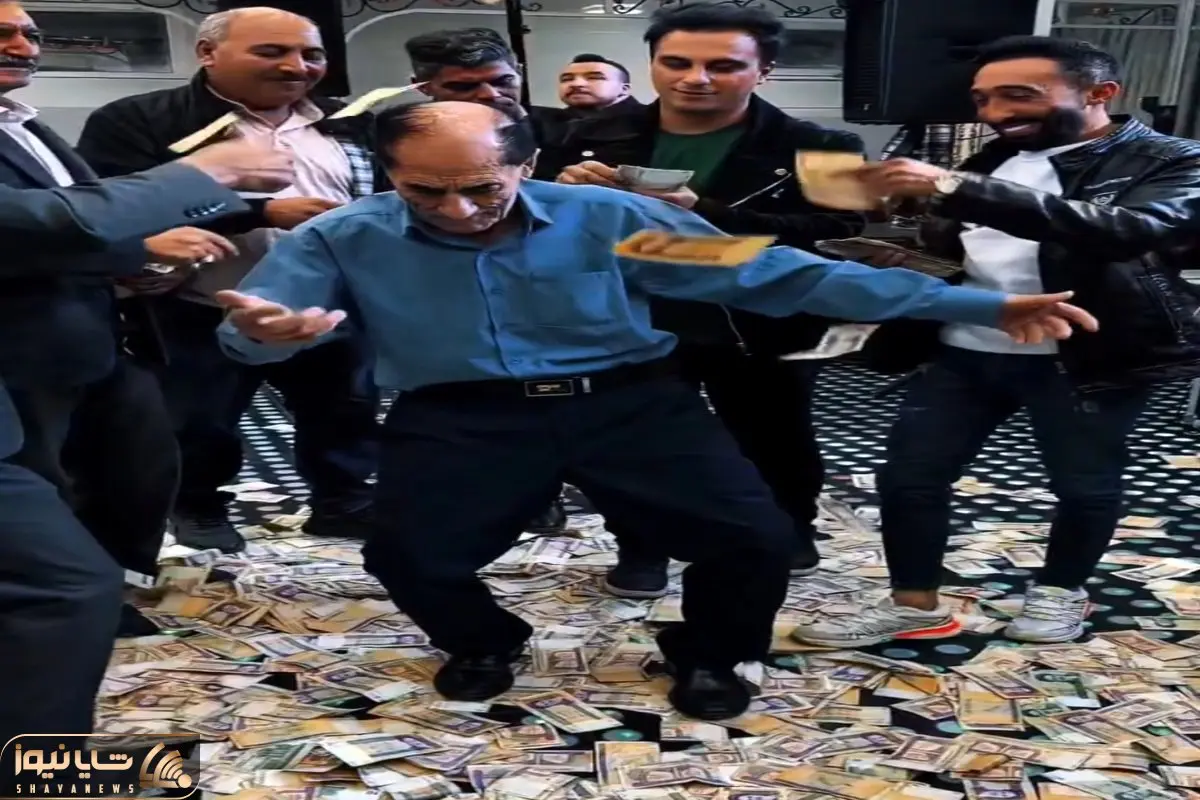 آواز ترکی؛ چه عزت و احترامی گذاشتن به حاج عمو اومد وسط دستشو تکون داد شاباش بارید سرش