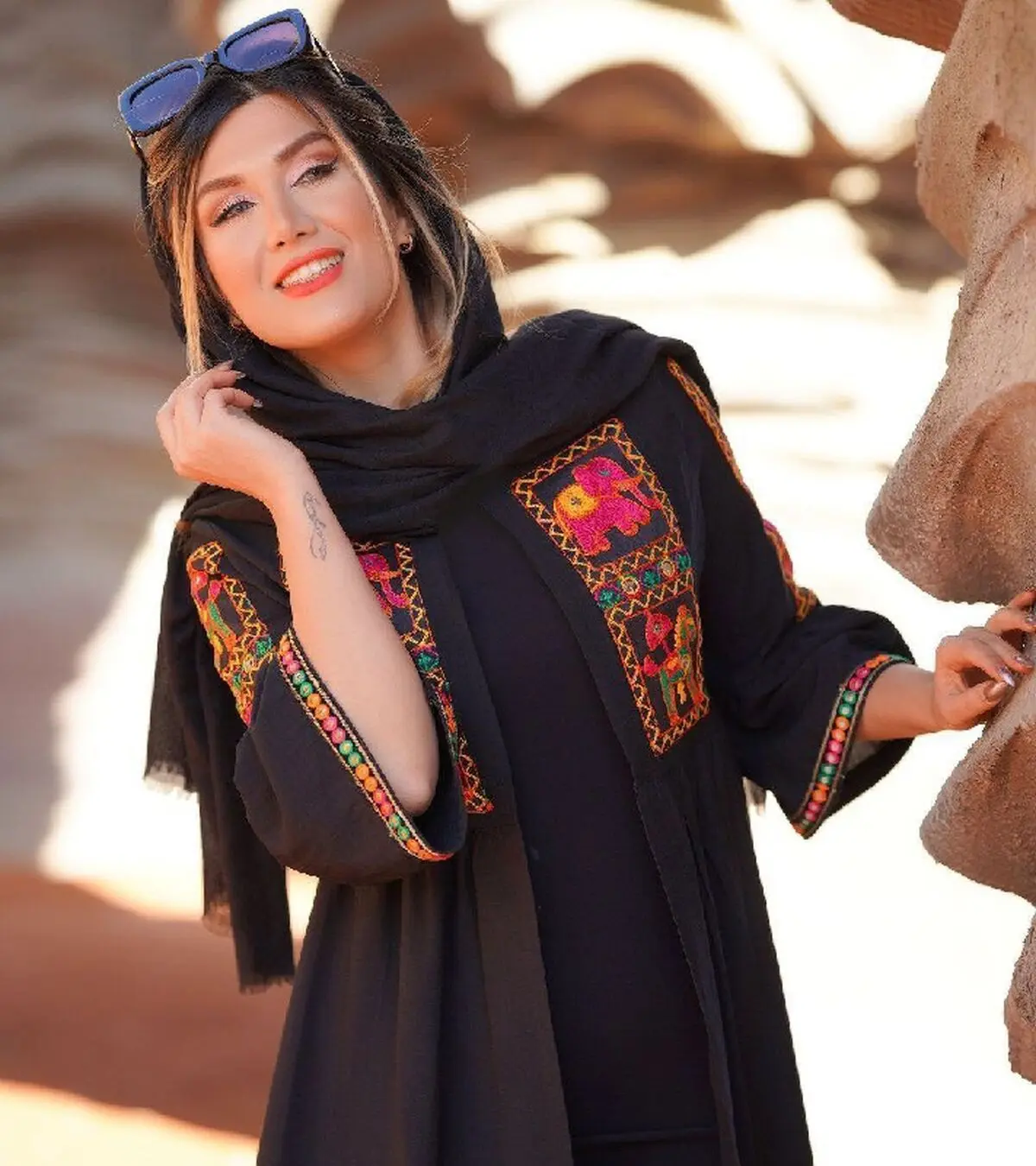 مانتو هنری