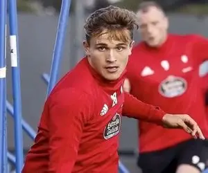 دنیس اکرت کیست و چه نسبتی با آناهیتا درگاهی دارد؟