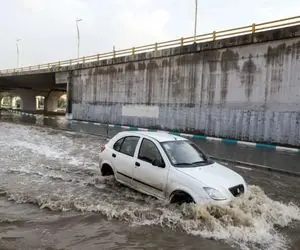 بارندگی شدید در اهواز؛ آبگرفتگی معابر و اختلال در تردد