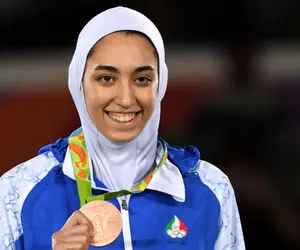 دلیل مهاجرت کیمیا علیزاده چه بود؟