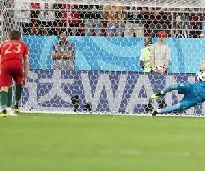 AFC به یاد رونالدو و بیرانوند افتاد!