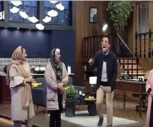 سکانس خندان/حاج اقا به حامد آهنگی میگه شما بخون منم برات میرقصم