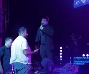 آواز جگرسوز؛ یه عاشق دلسوخته میاد به مجید خراطها میگه واسه عشقم بخون برگرده بهم، طفلی