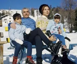 یک عکس یک روایت؛ وقتی ایران برای نجات از برف میجنگید خانواده شاه اسکی میکرد