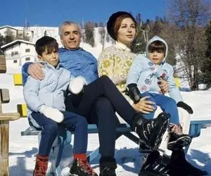 یک عکس یک روایت؛ وقتی ایران برای نجات از برف میجنگید خانواده شاه اسکی میکرد
