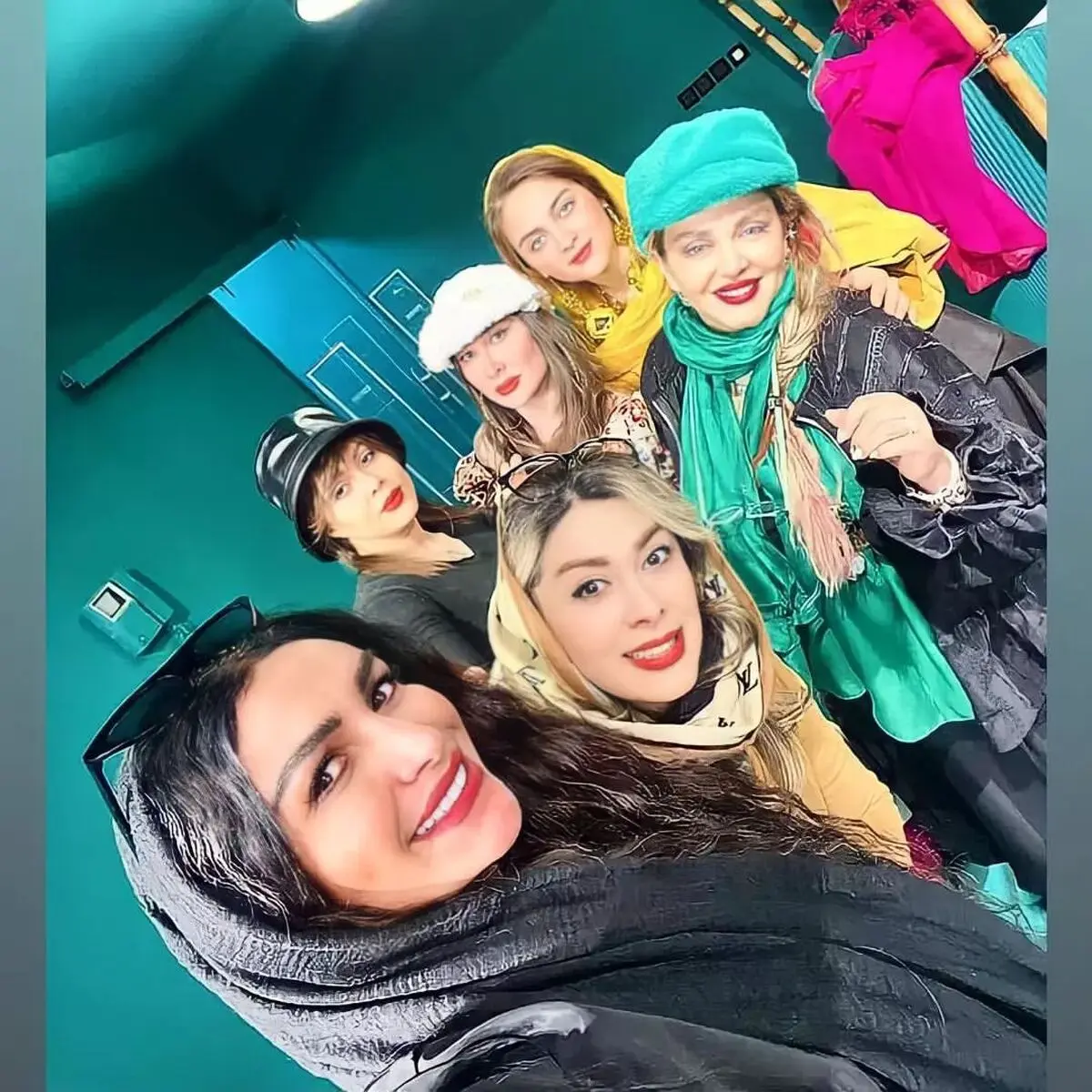 ladyrain.baharehrahnama_1642069979