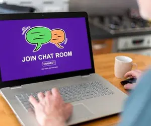 چت روم چیست؟ بررسی مزایای استفاده از آن