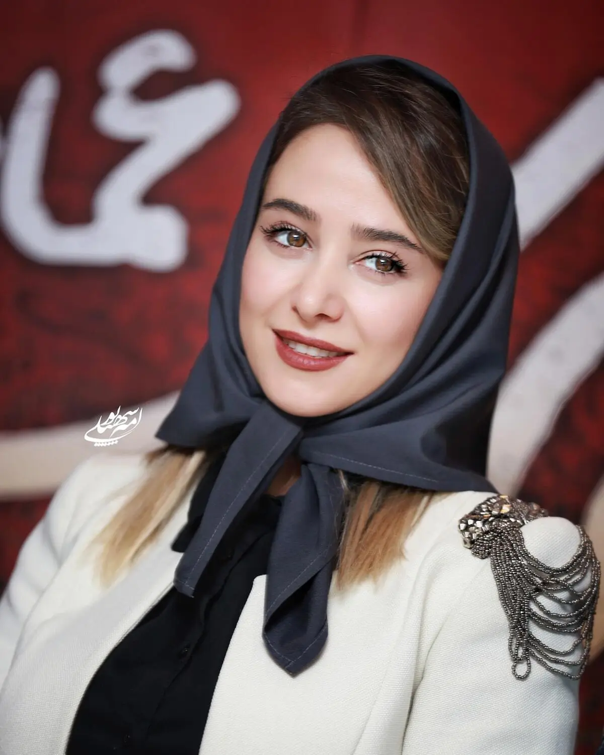 elnazhabibi67_1637843423_2