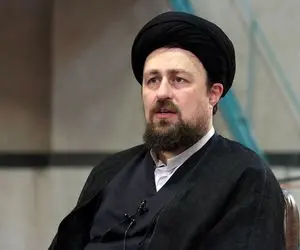 (عکس) تصویری تاریخی از حسن خمینی و فیدل کاسترو در راهپیمایی در کوبا در سال ۲۰۰۱