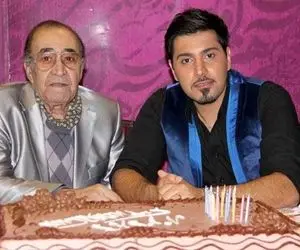 آواز احساسی؛ احسان خواجه امیری برای اینکه پدرش رو خوشحال کنه من یه پرندم  رو خوند