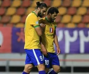 پیشنهاد ۱۶ میلیاردی به بازیکن ۷۰ میلیونی لیگ!