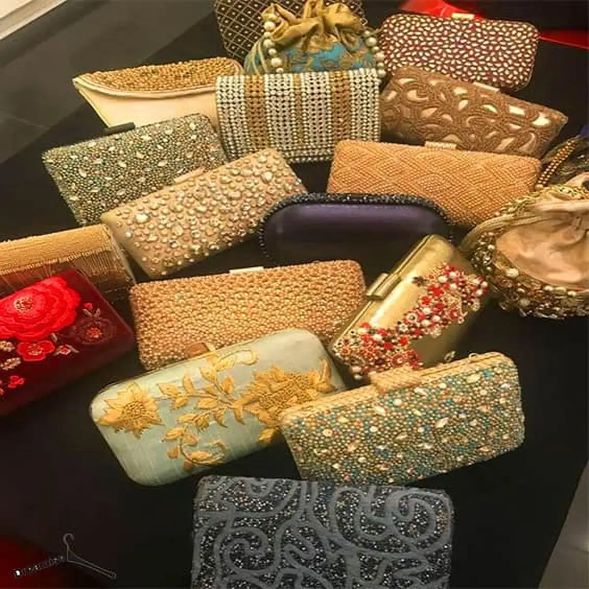 what-is-passport-bag-or-clutch-05-min