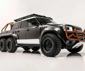 ماشین لوکس؛ دیوانه‌کننده‌ ترین رولزرویس 6 در با چرخ هیولایی از فولاد و چرم گاو ساختن