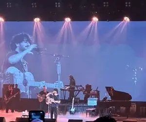 آواز عاشقانه؛ عرفان طهماسبی وقتی آهنگ مو براش دریا شدم رو خوند صدا جیغ ممتد شد 