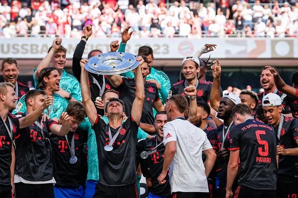 تیم‌هایی با بیشترین قهرمانی‌های پیاپی در لیگ‌های اروپایی 