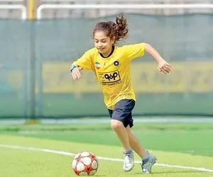 وقتی مادر آرات حسابی از سپاهانی ها شاکی شد!