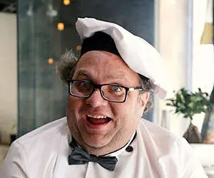 تصویری عجیب از یک ایرانیِ پرحاشیه در اربعین کربلا!